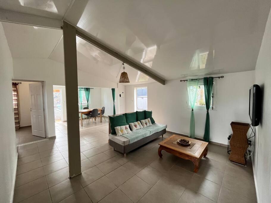 La Casita Creole Villa Avec Piscine Et Jacuzzi Saint Pierre Bagian luar foto